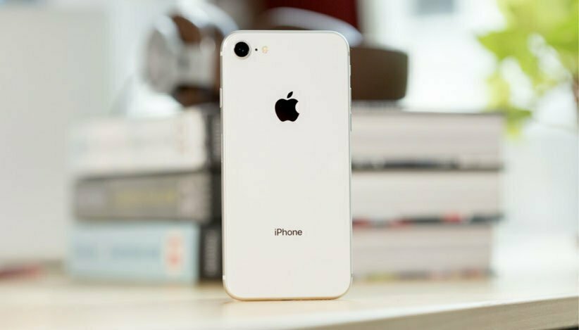 عرضه مدل پایه iPhone SE 2022 اپل با قیمت 300 دلار